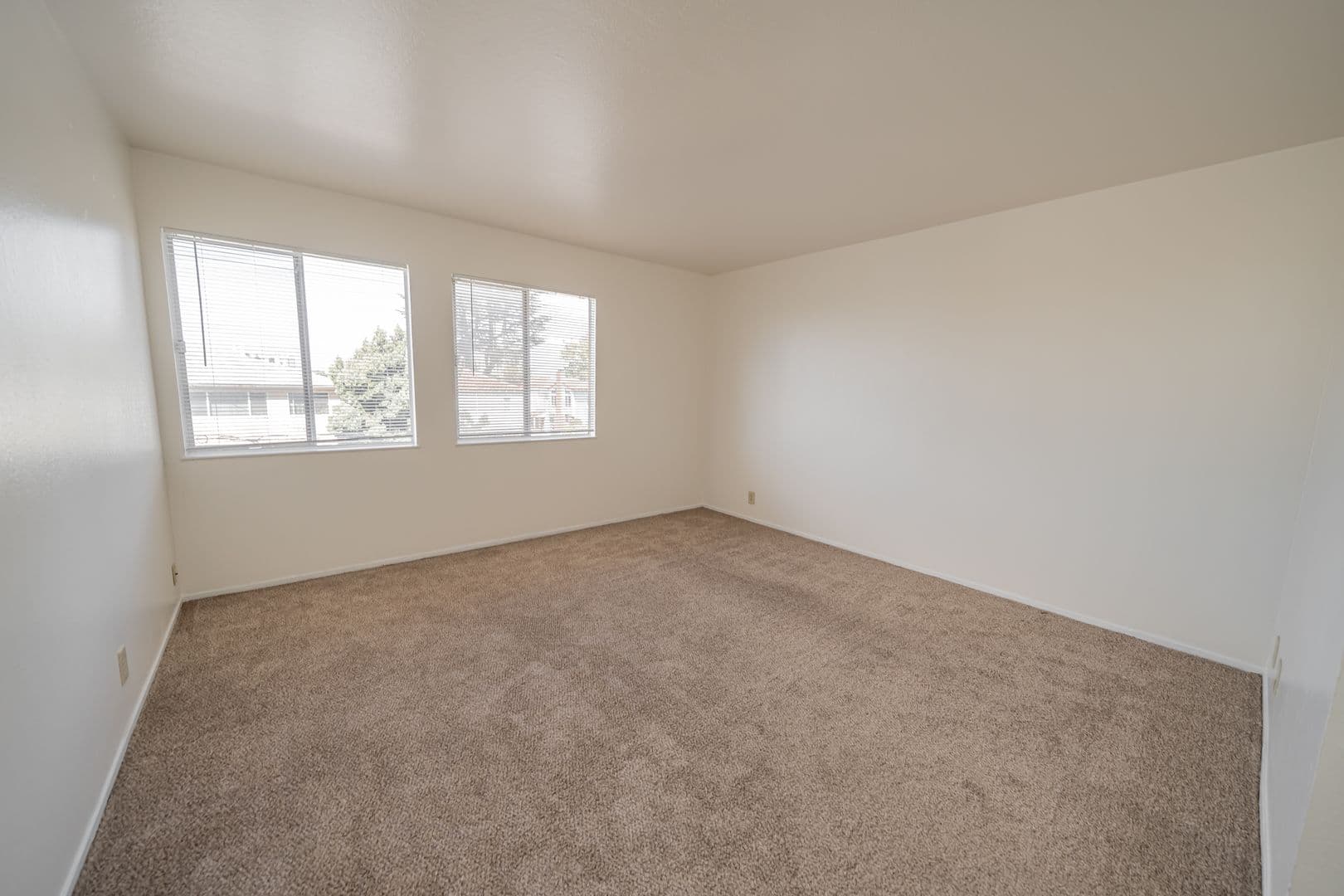 Oakland Apartment: 354 Vernon Street