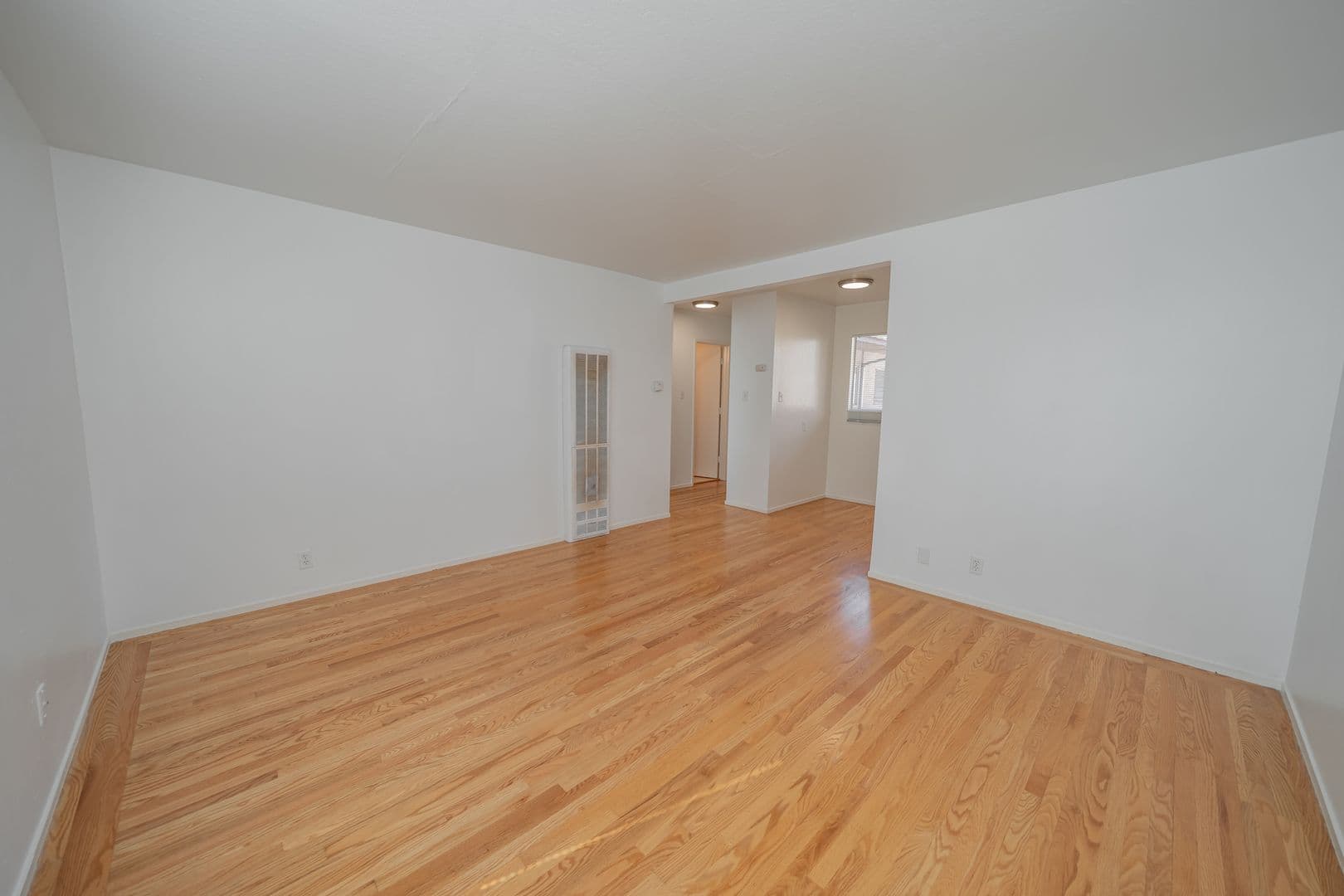Oakland Apartment: 354 Vernon Street