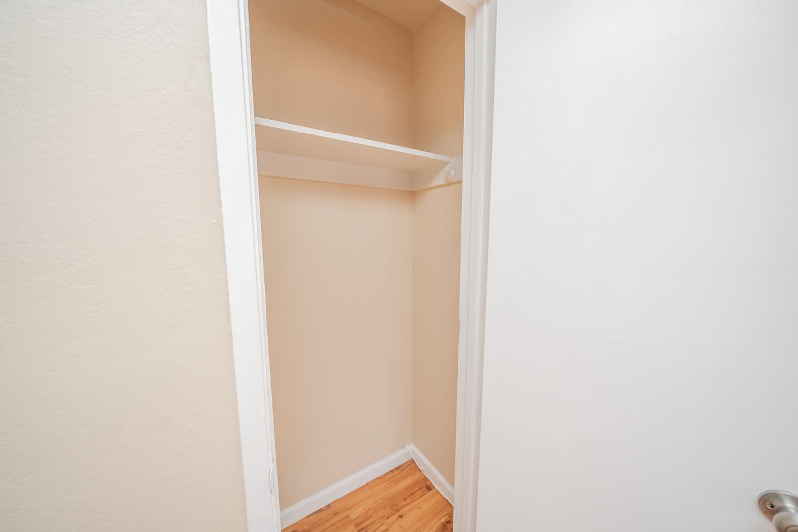 Oakland Apartment: 2268 35th Avenue