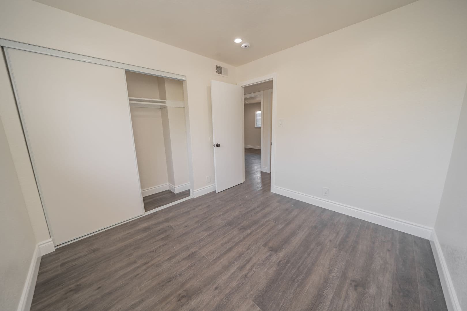 Oakland Apartment: 3222 Delaware Street