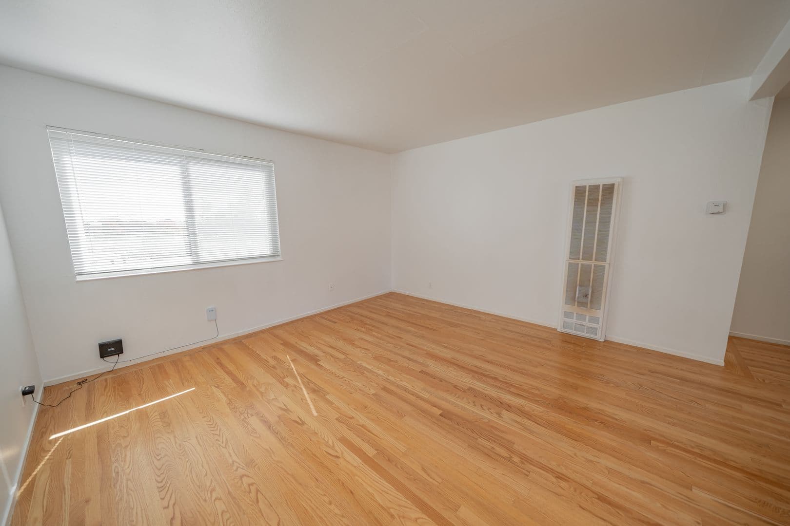 Oakland Apartment: 354 Vernon Street