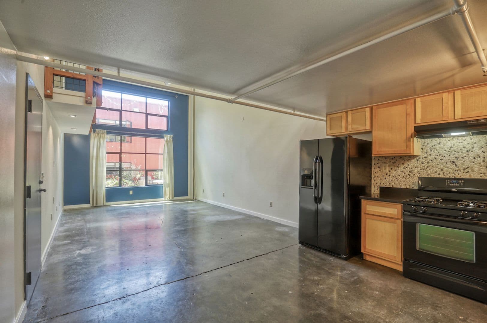 Oakland Apartment: 1000 43rd Street