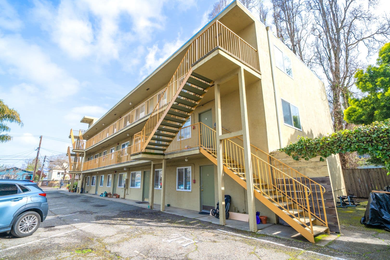 Berkeley Apartment: 1734 Blake Street