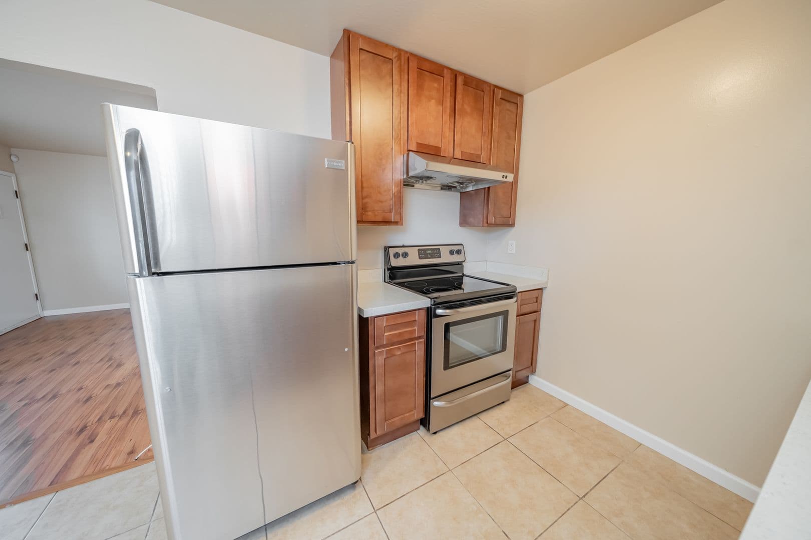 Oakland Apartment: 2268 35th Avenue