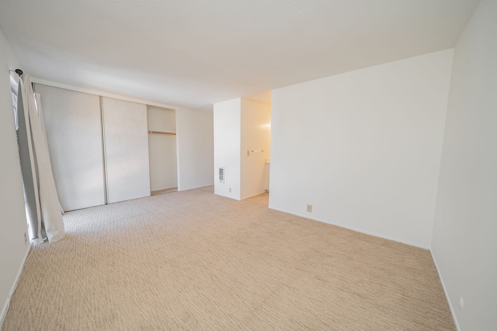 Oakland Apartment: 330 Adams Street