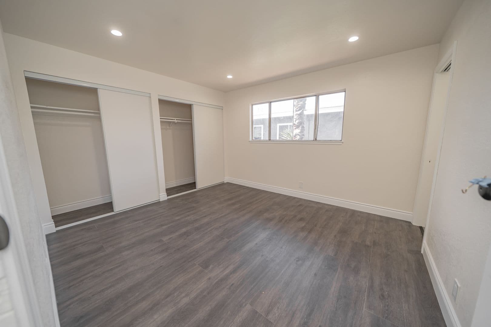 Oakland Apartment: 3222 Delaware Street