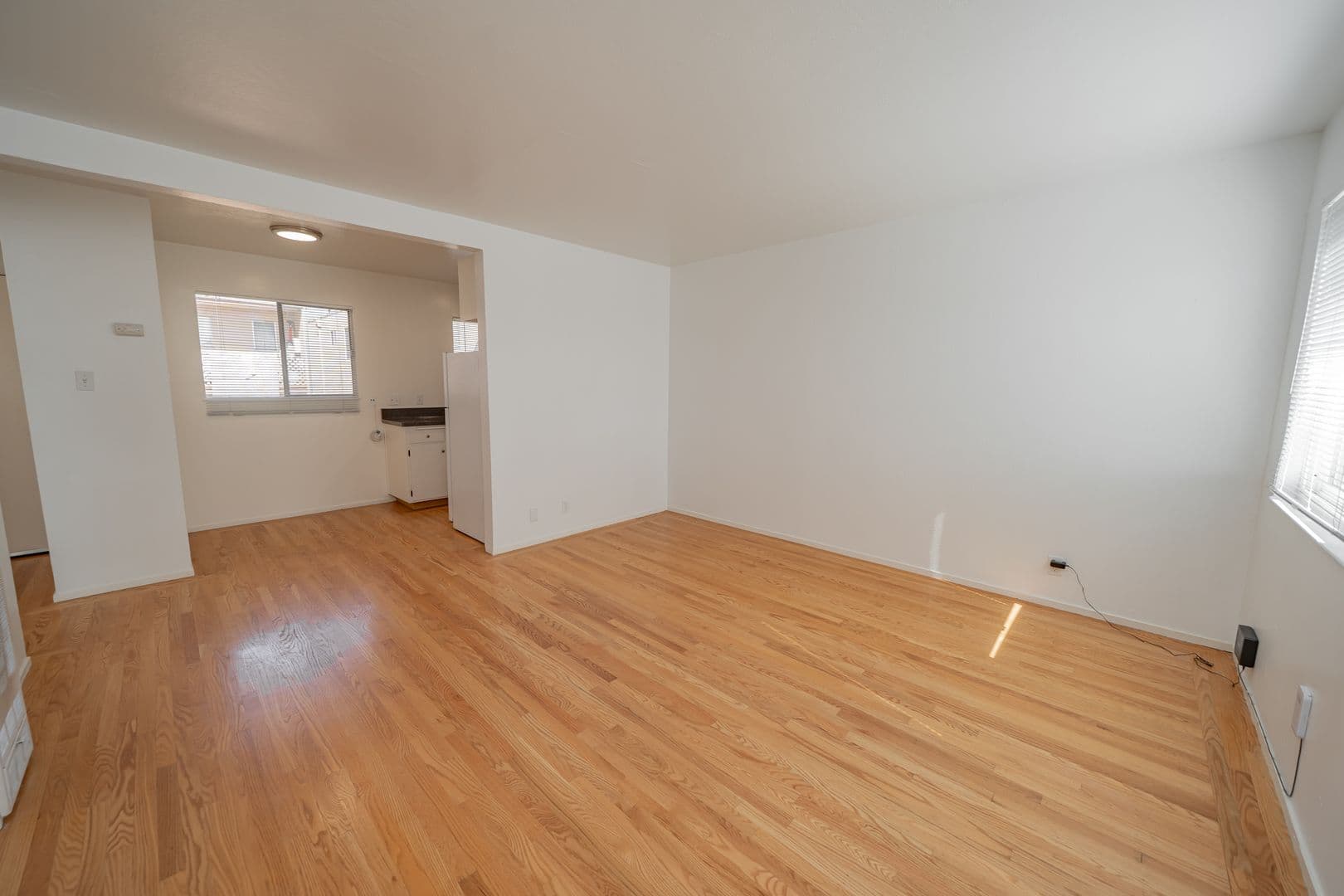 Oakland Apartment: 354 Vernon Street