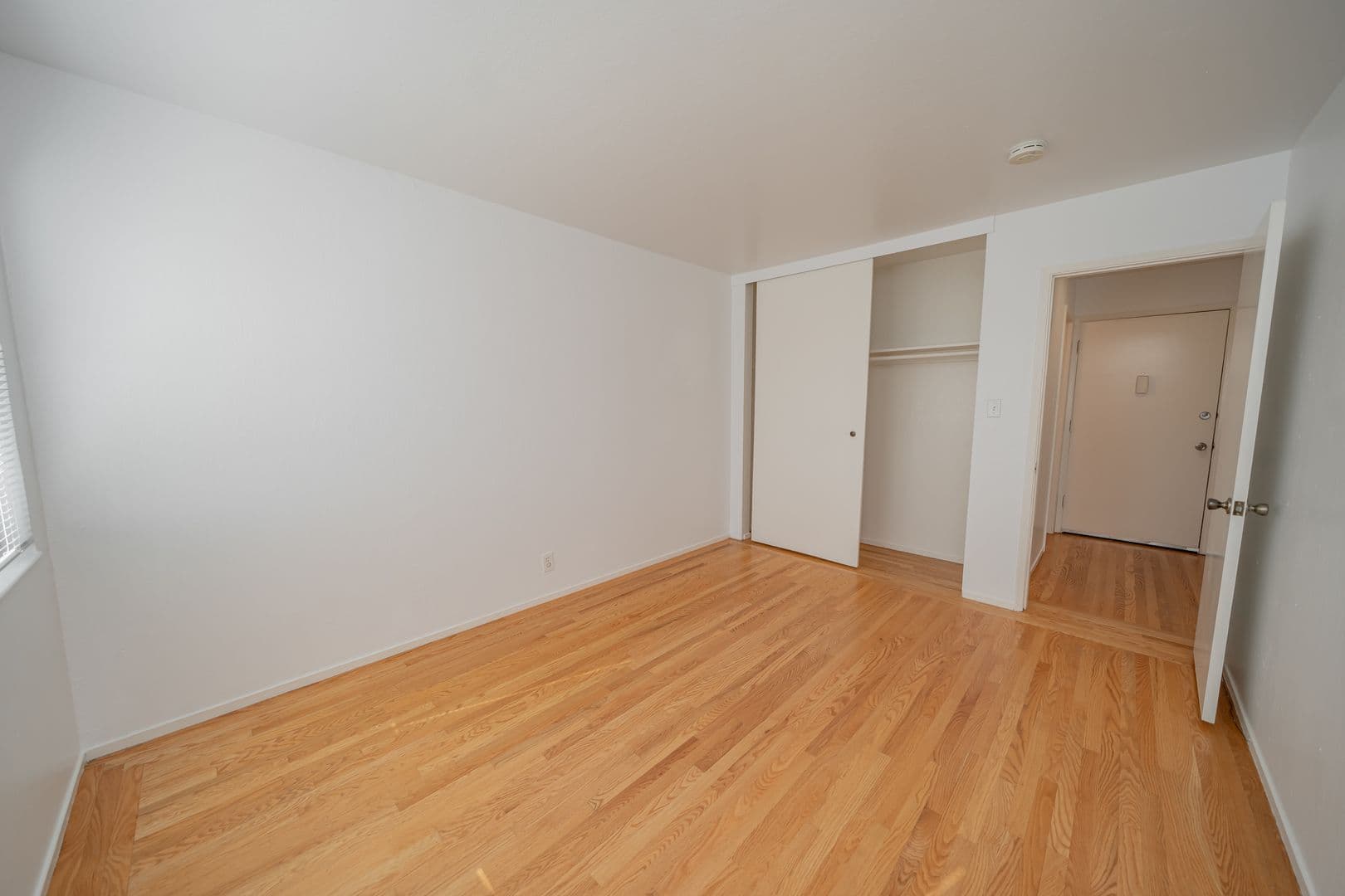 Oakland Apartment: 354 Vernon Street