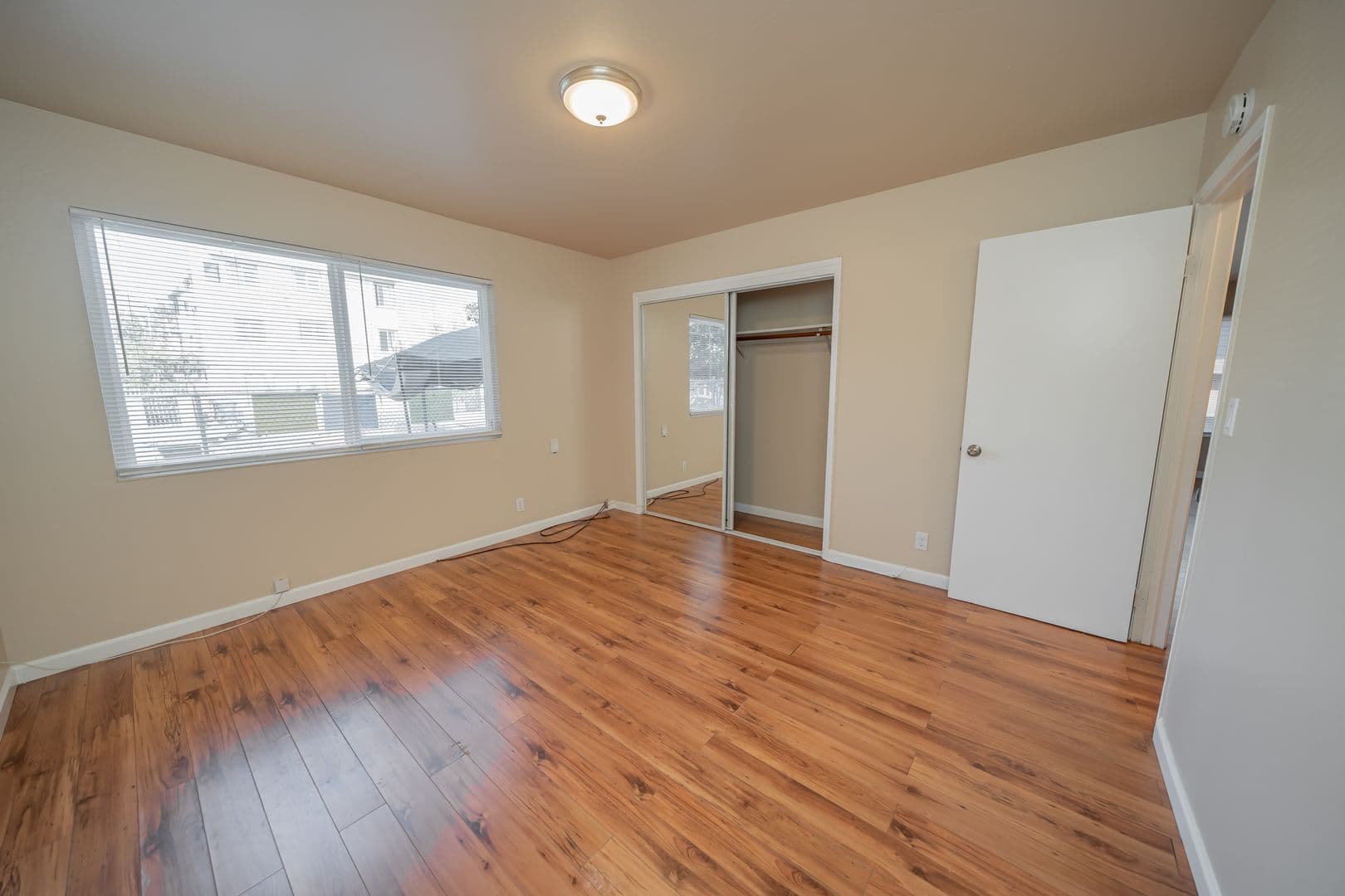 Oakland Apartment: 2268 35th Avenue