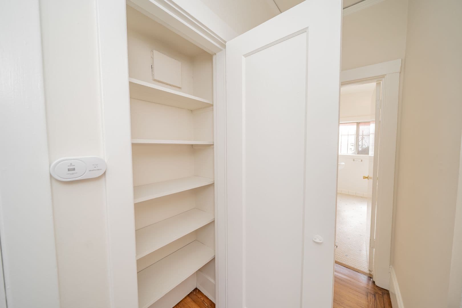 Oakland Apartment: 3115-3121 Davis Street
