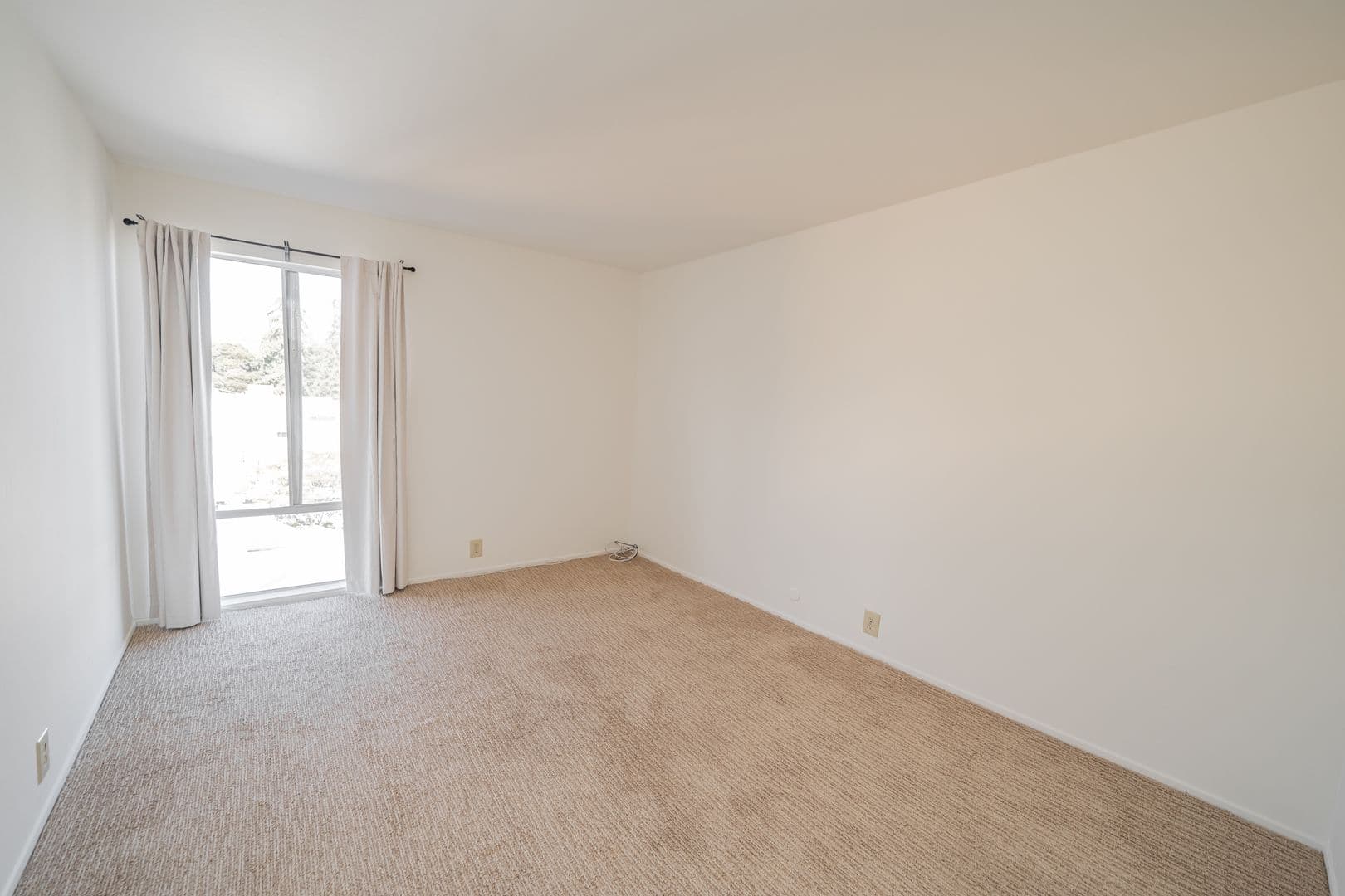 Oakland Apartment: 330 Adams Street