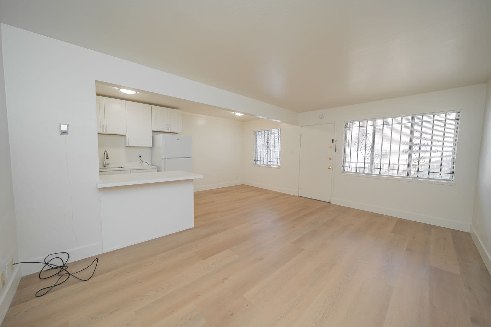 Oakland Apartment: 3084 Richmond Blvd