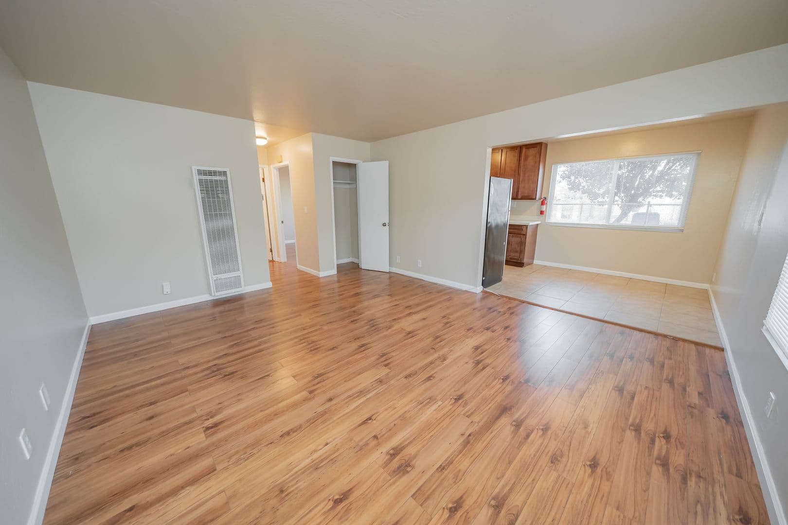 Oakland Apartment: 2268 35th Avenue