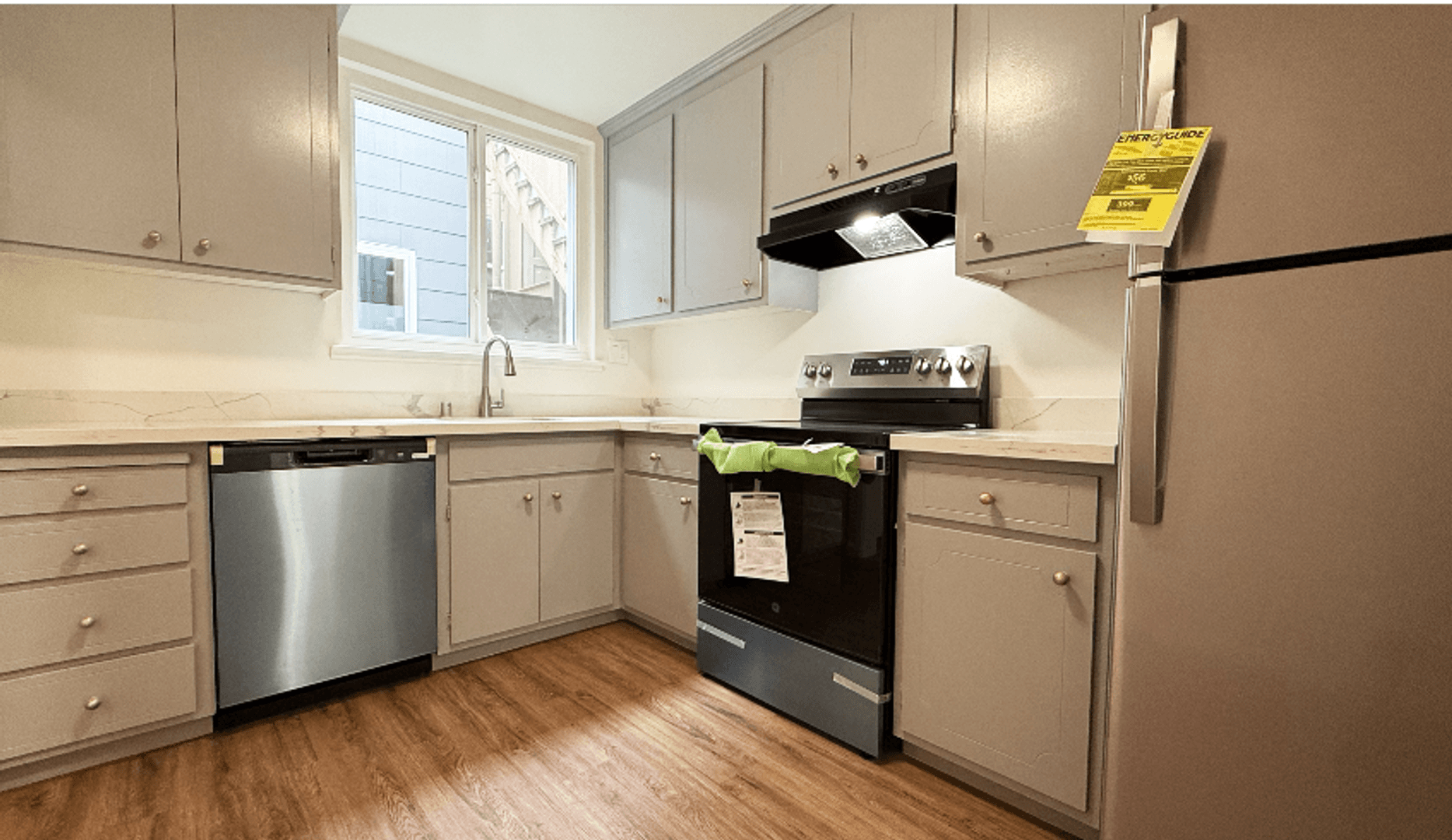 San Francisco Apartment: 4302 Fulton St