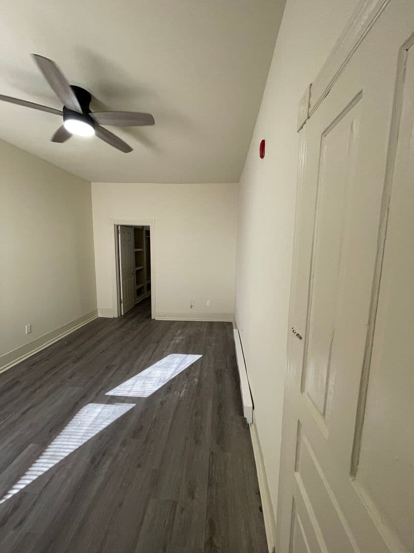 Philadelphia Apartment: 5122 Arch St.