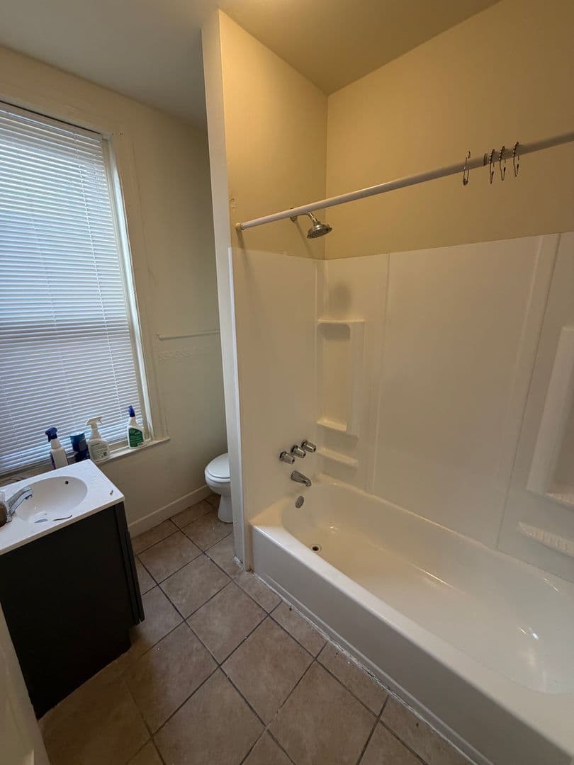 Philadelphia Apartment: 1103 Lindley Ave
