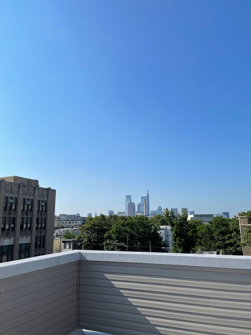 Philadelphia Apartment: 2404 Master St - 2404 Master St