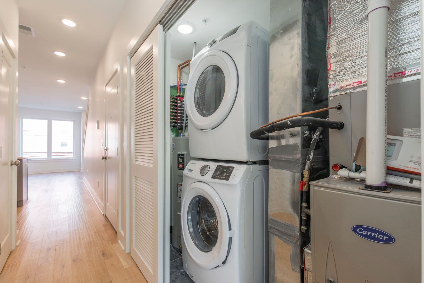 Philadelphia Apartment: 2404 Master St - 2404 Master St