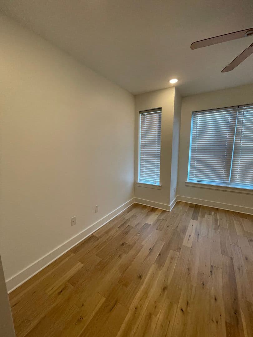 Philadelphia Apartment: 2404 Master St - 2404 Master St