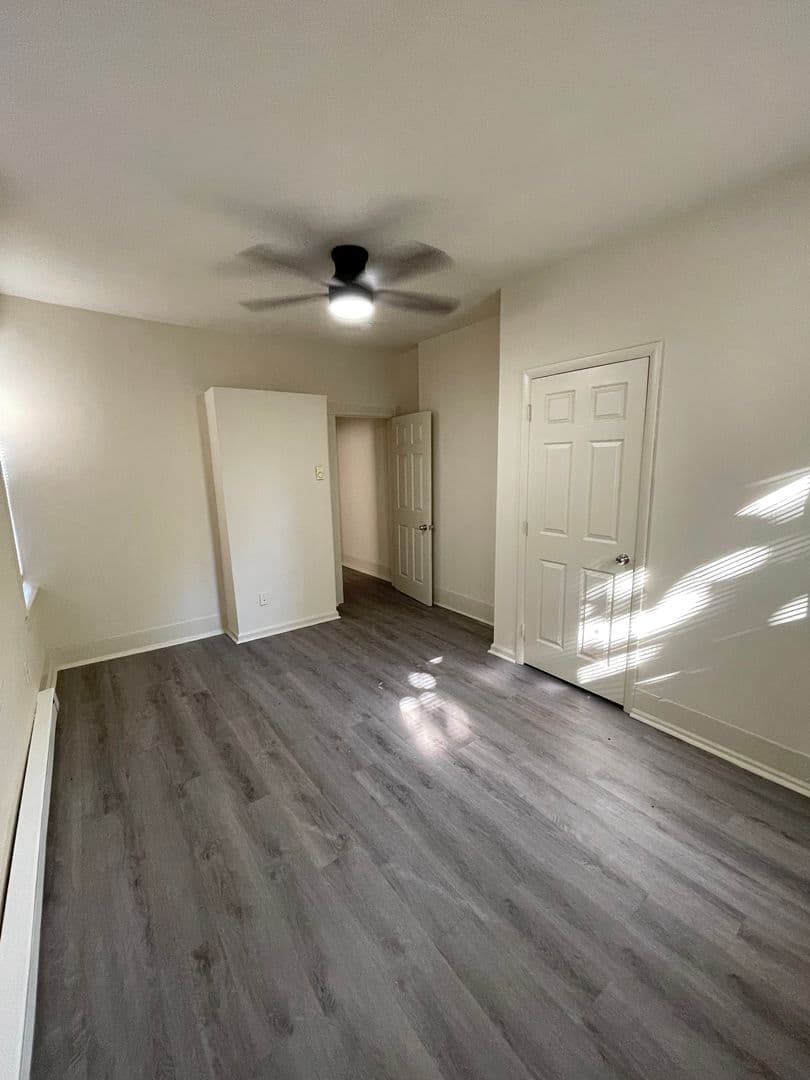 Philadelphia Apartment: 5122 Arch St.