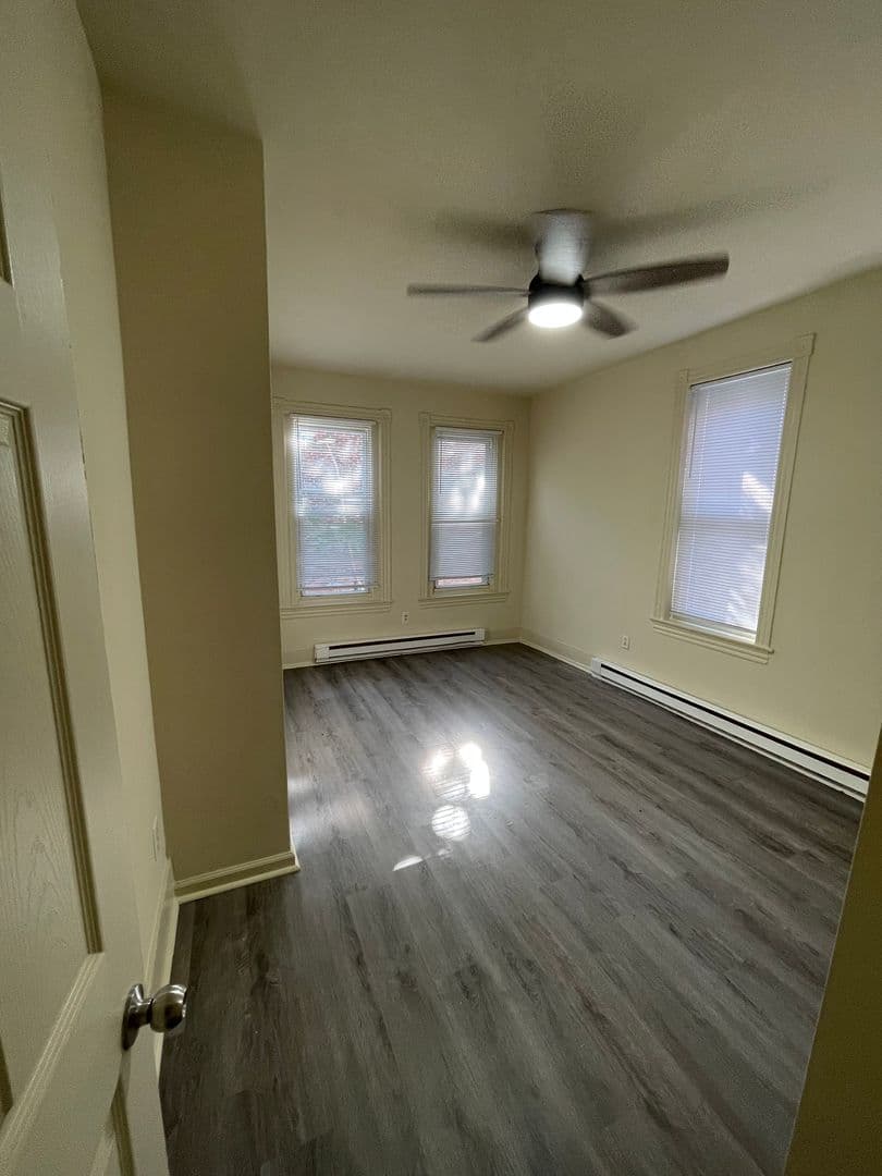 Philadelphia Apartment: 5122 Arch St.