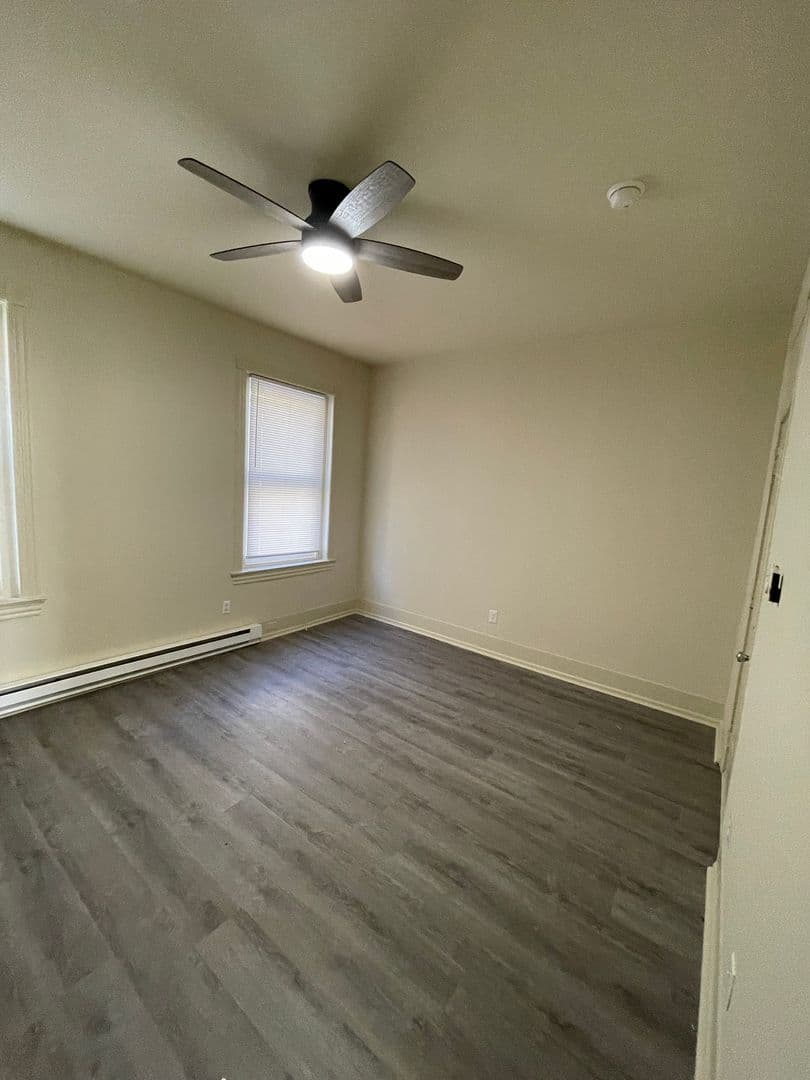 Philadelphia Apartment: 5122 Arch St.