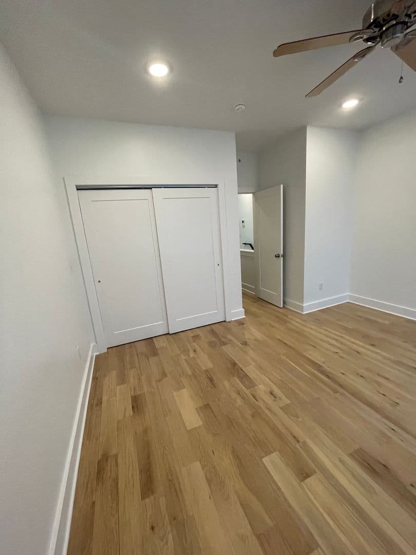 Philadelphia Apartment: 2404 Master St - 2404 Master St