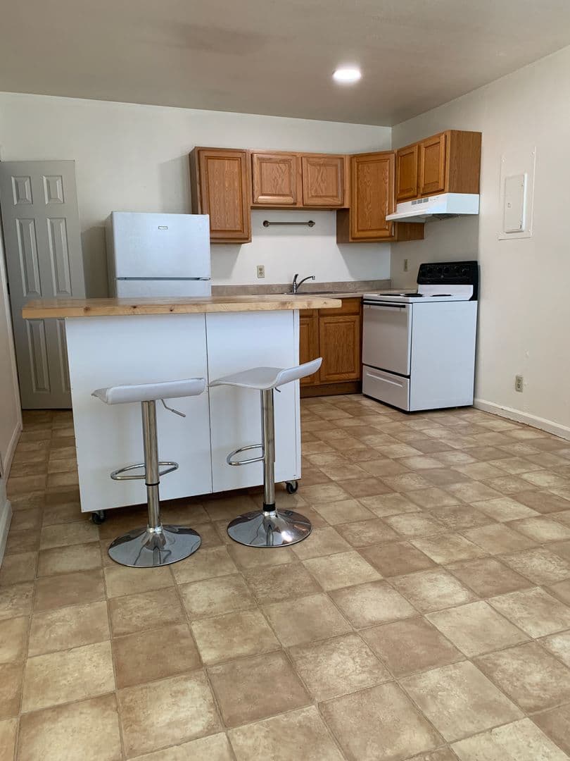 Portland Apartment: 5 SW Whitaker St