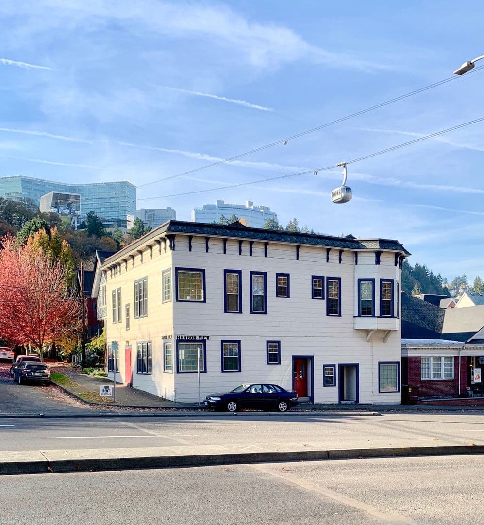 Portland Apartment: 5 SW Whitaker St