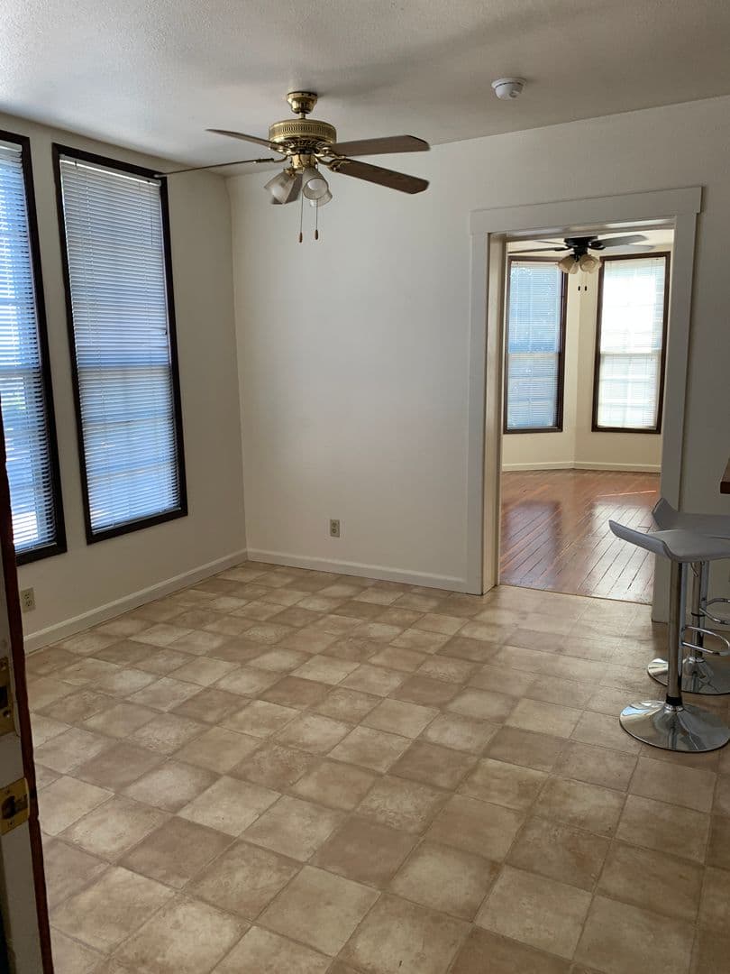 Portland Apartment: 5 SW Whitaker St