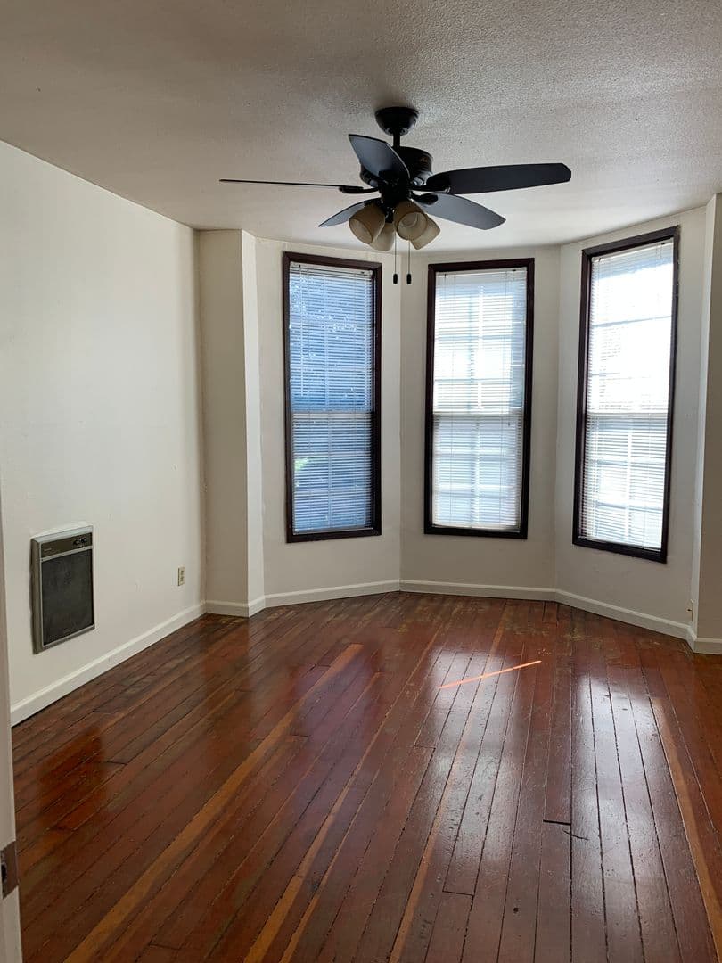 Portland Apartment: 5 SW Whitaker St