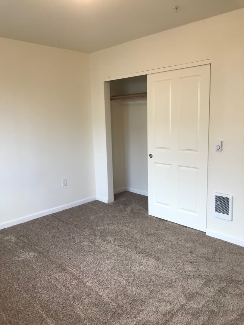 Vancouver Apartment: 3100 NE Cherry  Rd.