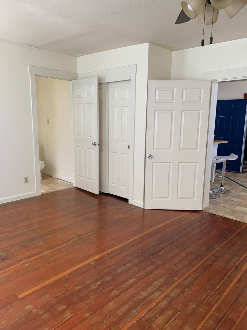 Portland Apartment: 5 SW Whitaker St
