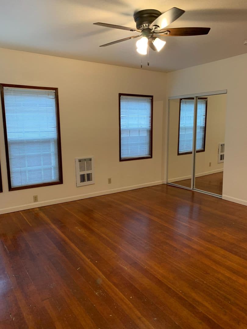 Portland Apartment: 5 SW Whitaker St