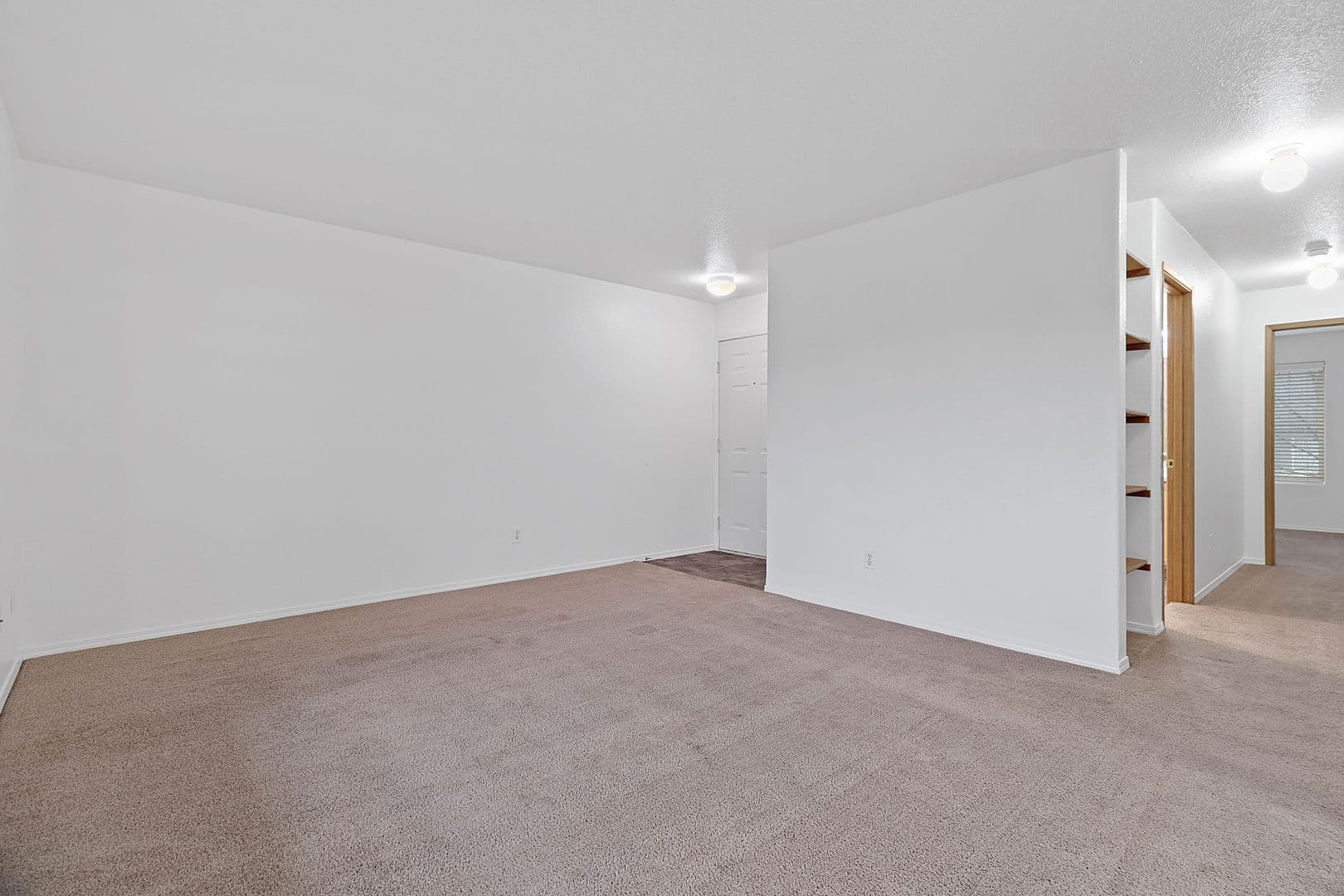 Vancouver Apartment: 11022 NE 18th Street