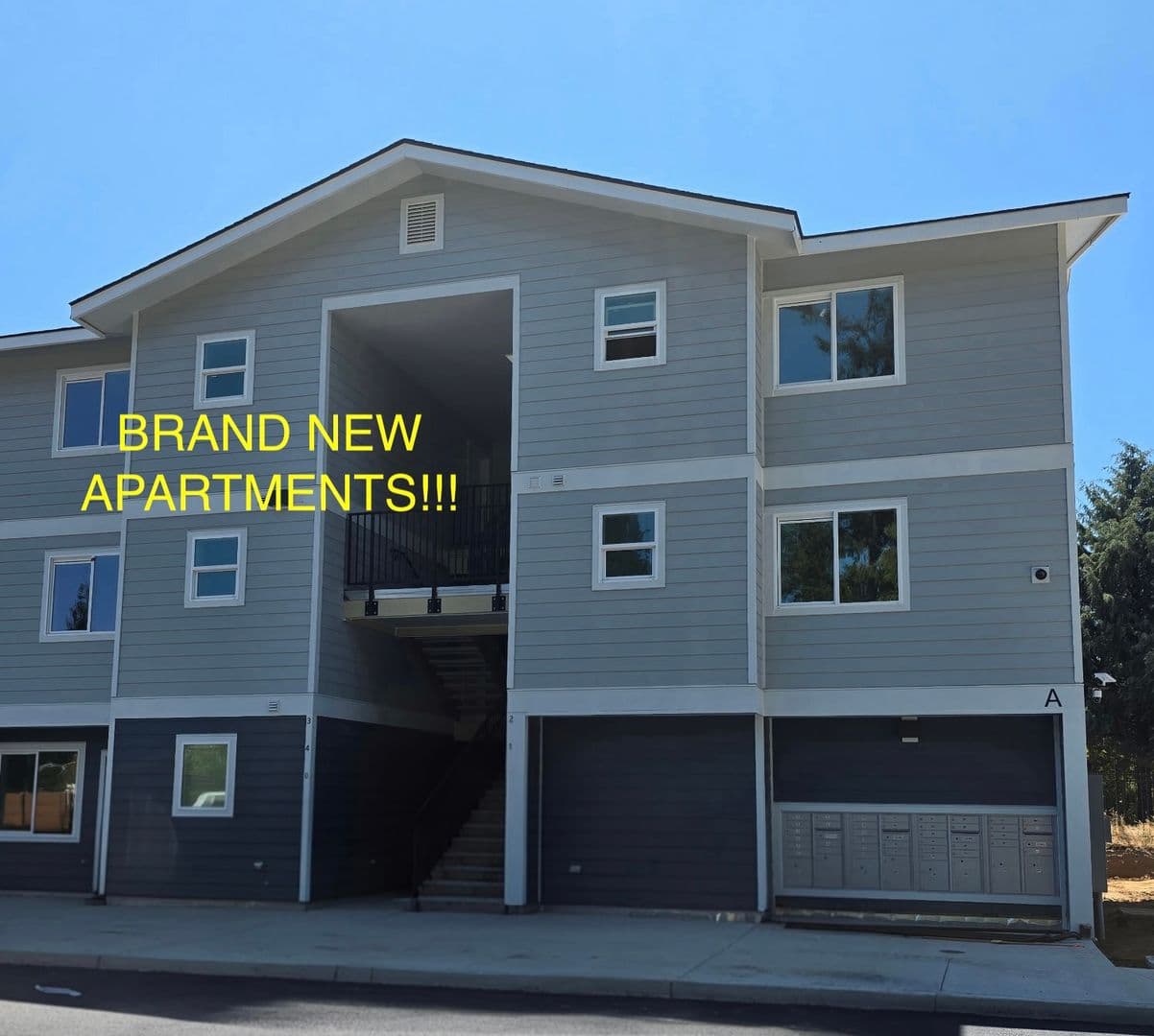 Vancouver Apartment: 8515 NE St Johns Road