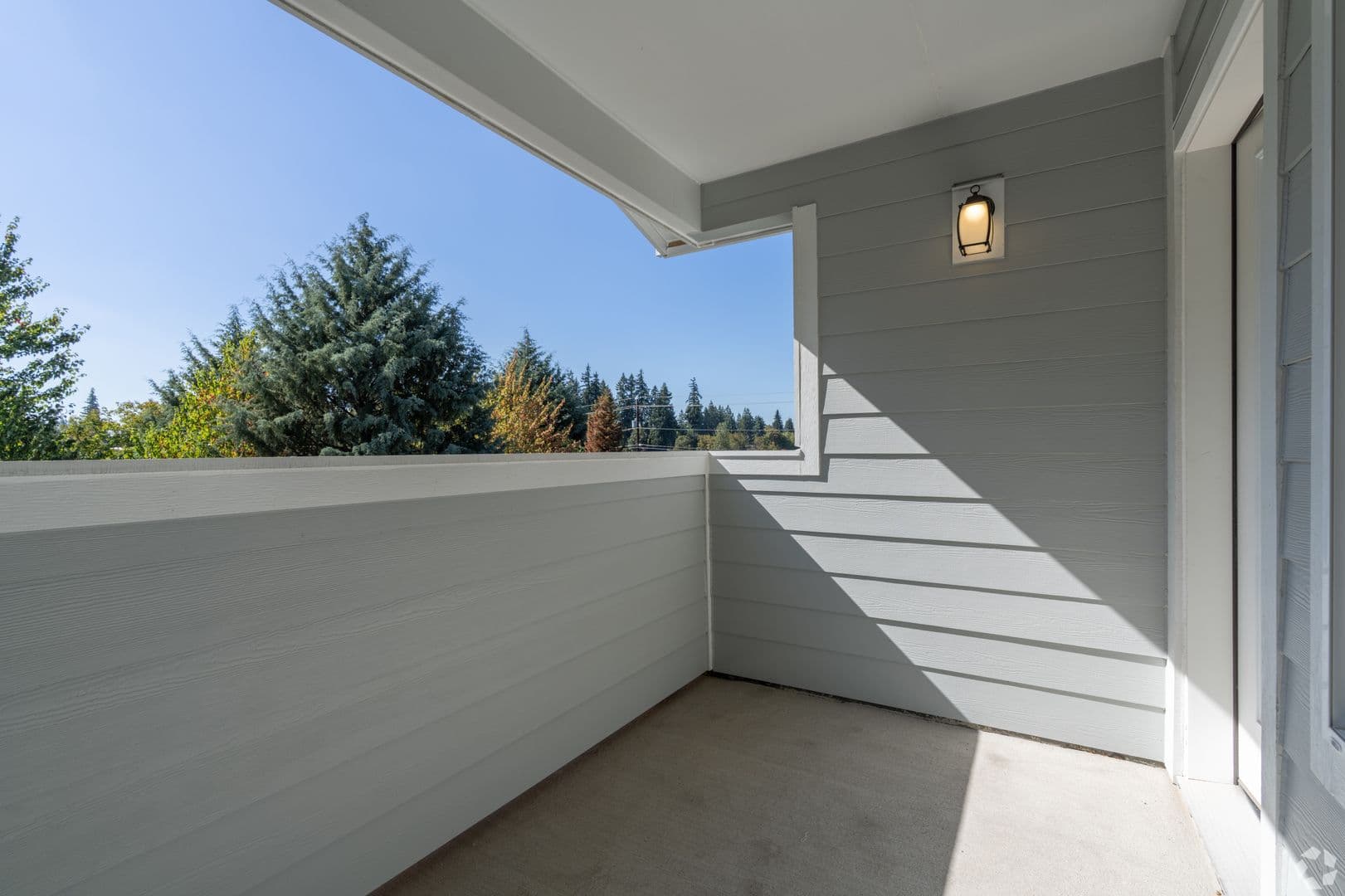 Vancouver Apartment: 8515 NE St Johns Road