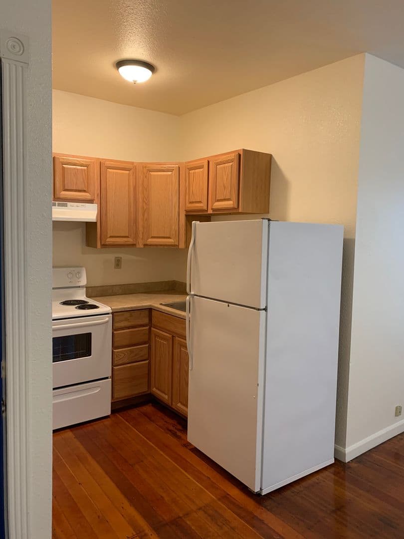 Portland Apartment: 5 SW Whitaker St