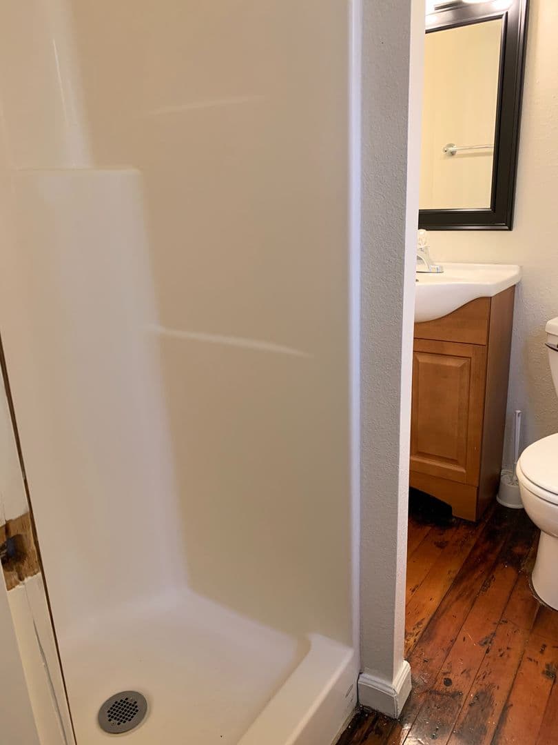 Portland Apartment: 5 SW Whitaker St