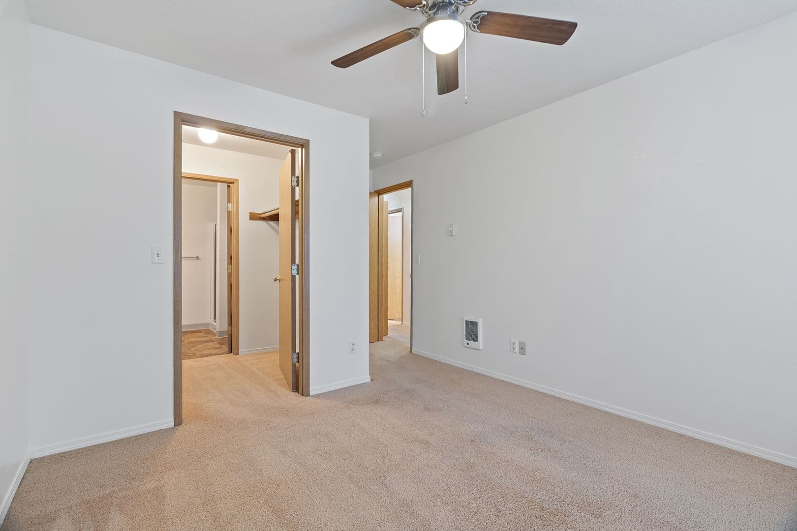 Vancouver Apartment: 11022 NE 18th Street