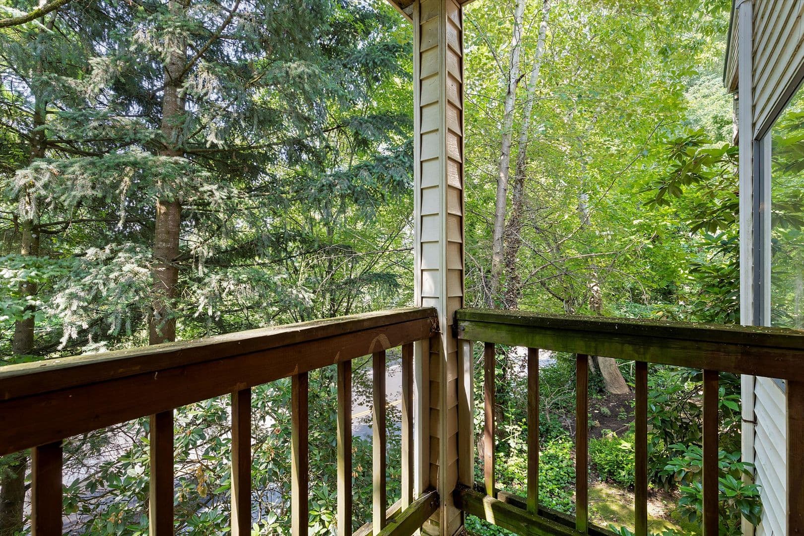 Portland Apartment: 7927 SW 31st Ave.