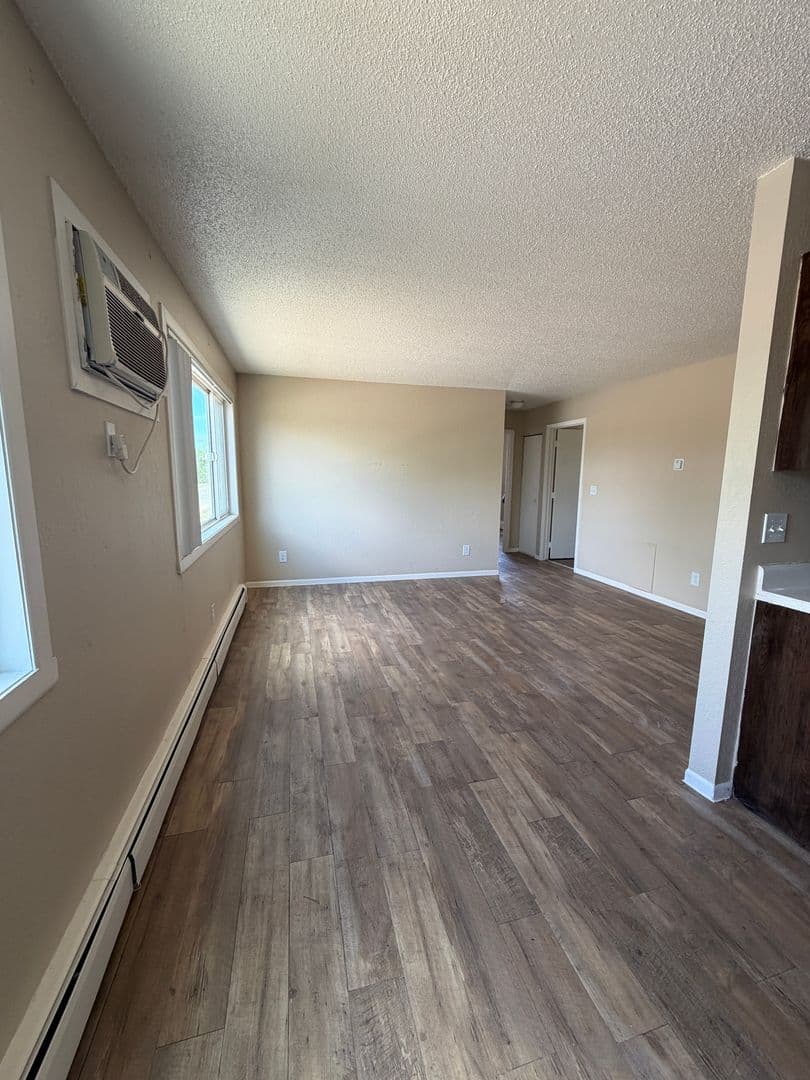 Williston Apartment: 1010, 1016, and 1020 9th Avenue NW