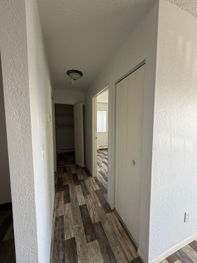 Williston Apartment: 1010, 1016, and 1020 9th Avenue NW
