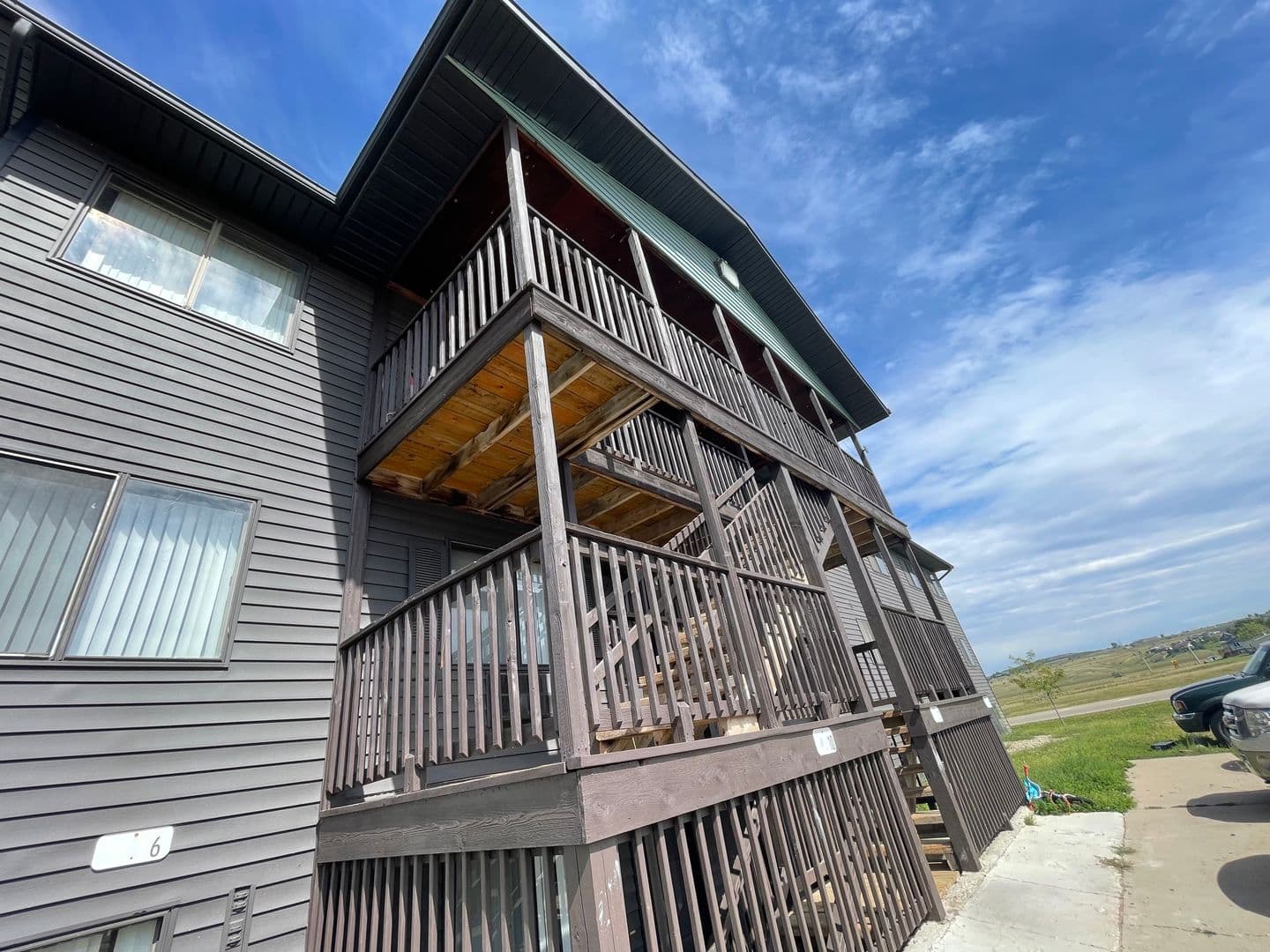 Williston Apartment: 1022 19th Street E and 1905 East Dakota Parkway