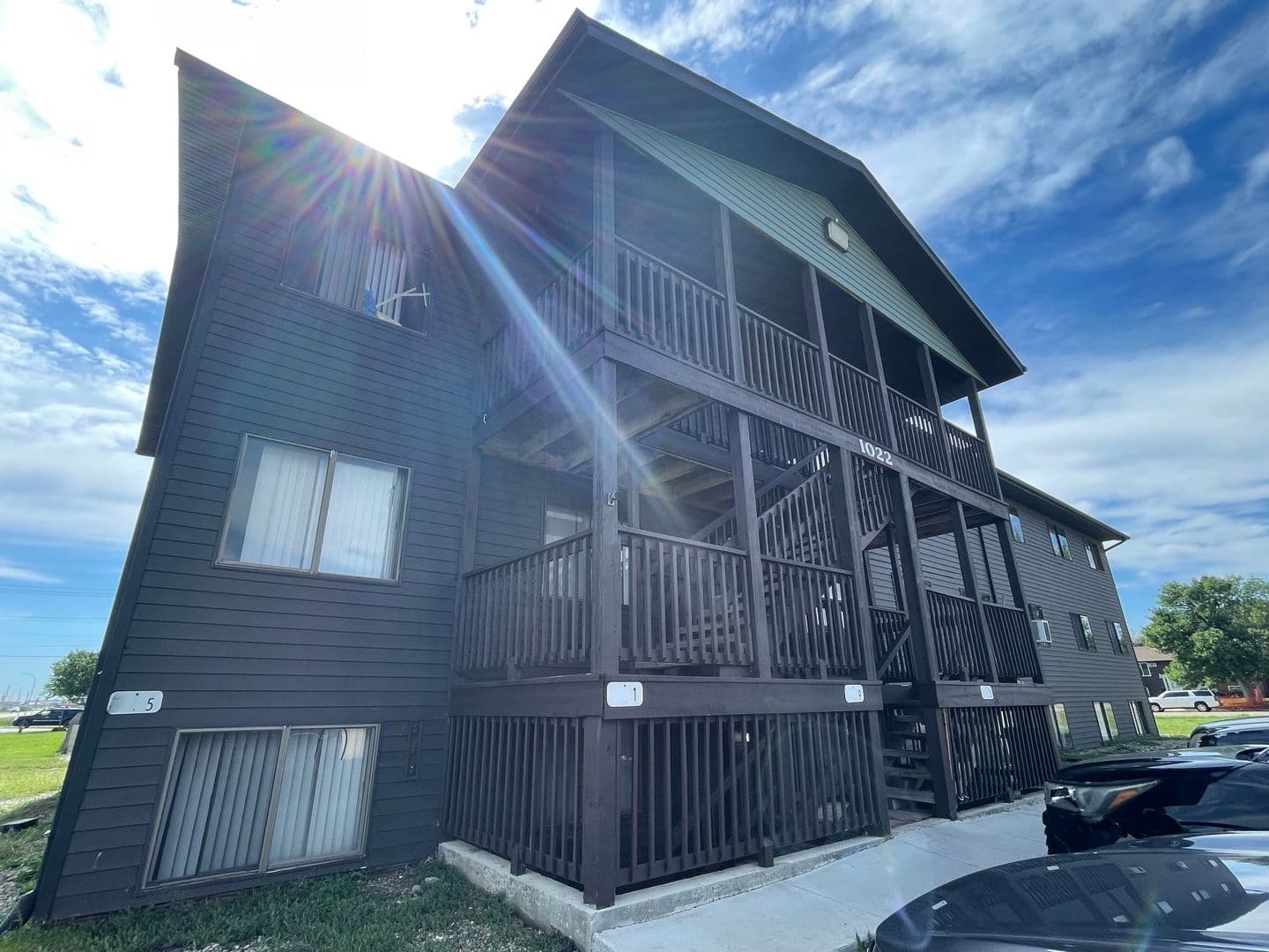 Williston Apartment: 1022 19th Street E and 1905 East Dakota Parkway