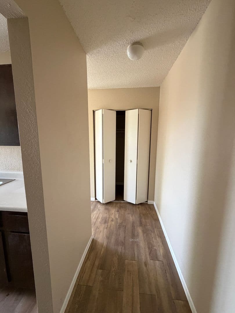 Williston Apartment: 1010, 1016, and 1020 9th Avenue NW