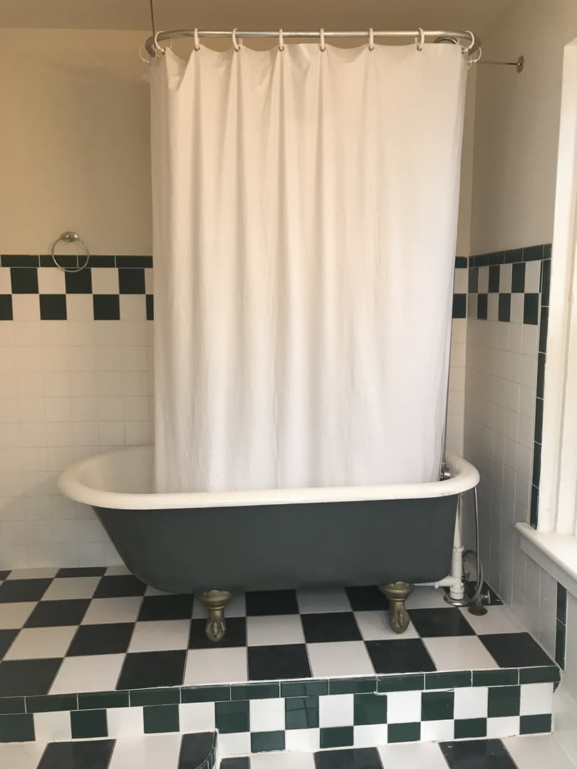 Richmond Apartment: 506 W Marshall St