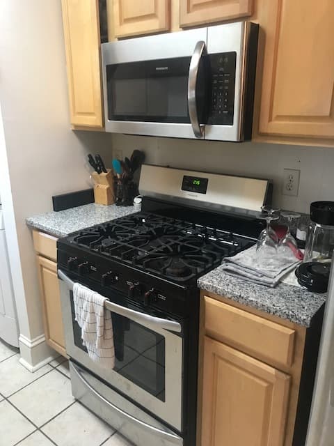 Richmond Apartment: 208 N Nansemond St