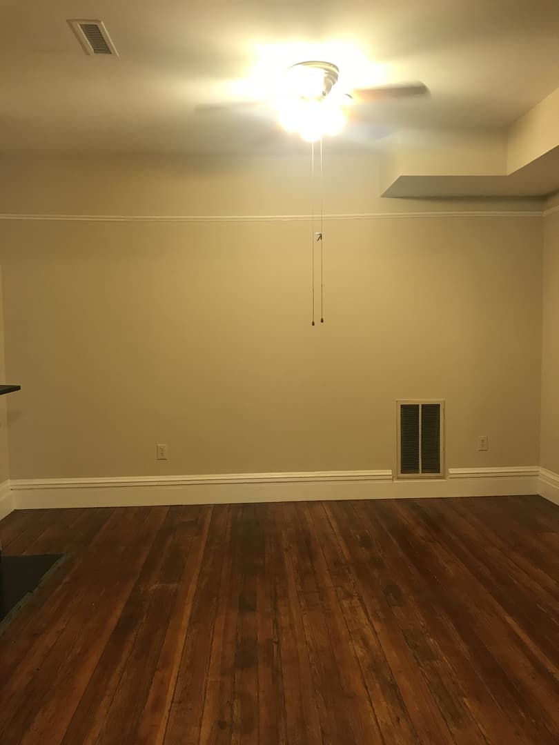 Richmond Apartment: 506 W Marshall St