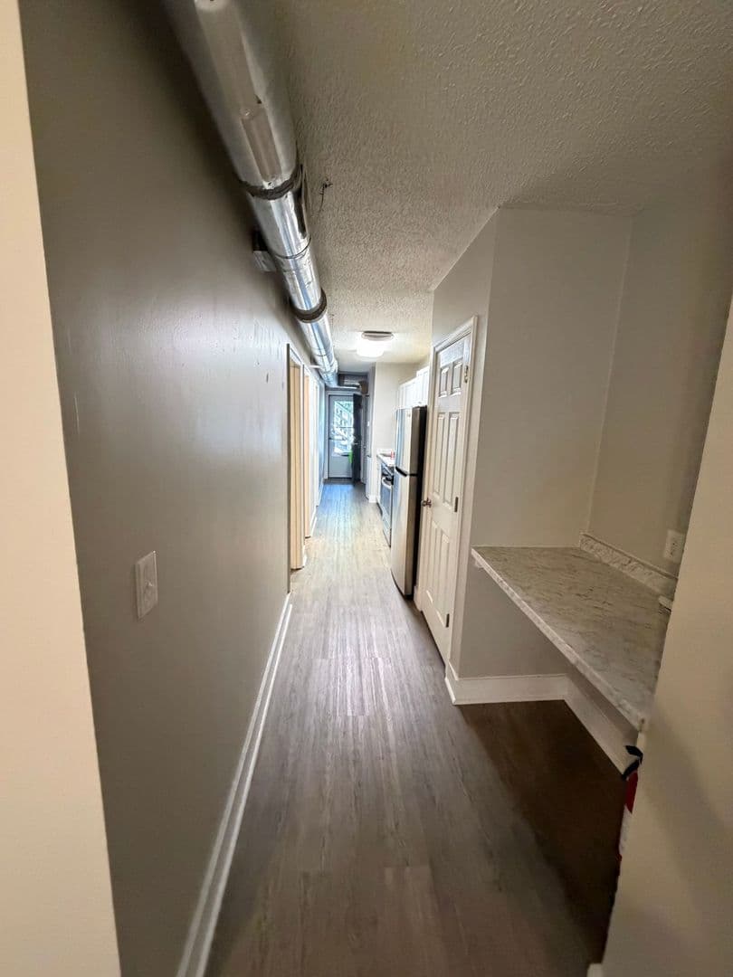 Richmond Apartment: 2014 Idlewood Ave